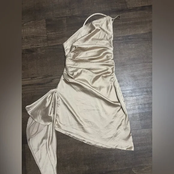 BABYBOO Avery Mini Dress Champagne Size XS - Picture 8 of 12